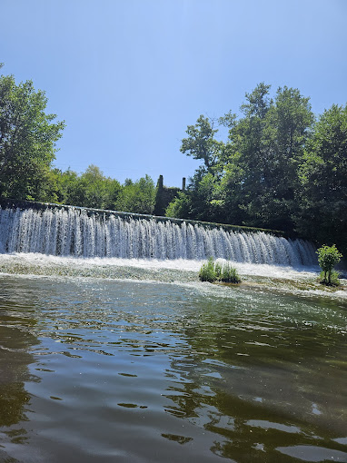 Chute d'eau majestueuse